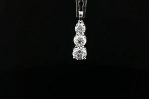 9K WG Lab Grown 2-2.99ct