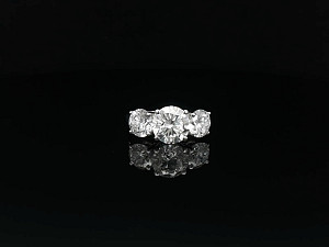 9K WG Lab Grown 4-4.99ct