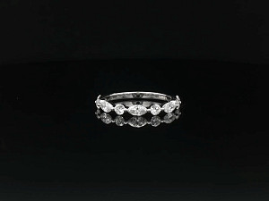 Marquise & Round 9K WG Lab Grown 0.80-0.89ct