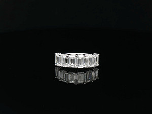 Emerald 9K WG Lab Grown 3-3.99ct