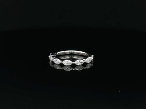 Marquise 9K WG Lab Grown 0.80-0.89ct