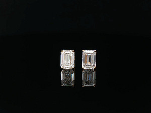 Emerald Studs 9K YG Lab Grown IGI 4-4.99ct